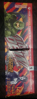 Scarica Schizzo A Mano Di Una Bottiglia Di Vetro Vuota Pagine Da - Foto 8