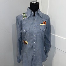 Vtg 70s Wrangler Sanforized Chambray Shirt Pearl Snap Embroidered Sports RARE