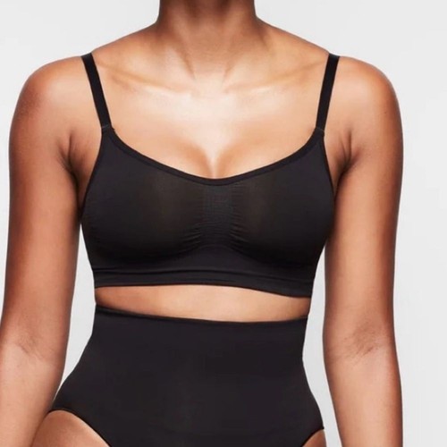 SKIMS Seamless Sculpt Bralette S/M Onyx Black Shaping Adjustable Ruched Bra