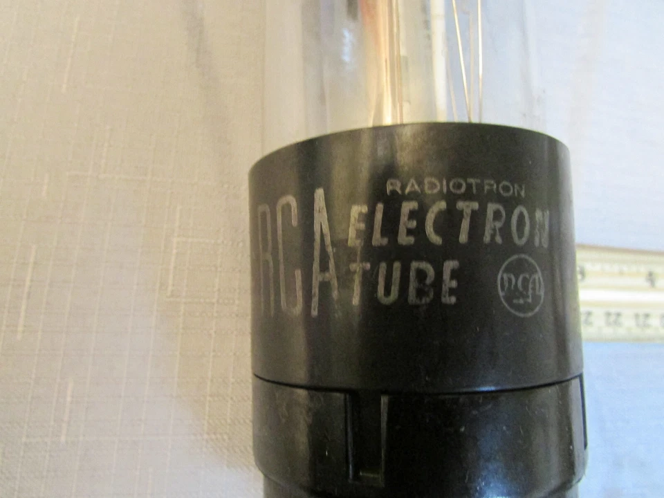 Vintage RCA 5" Round Oscilloscope CRT 1950s DuMont - Image 4 of 4