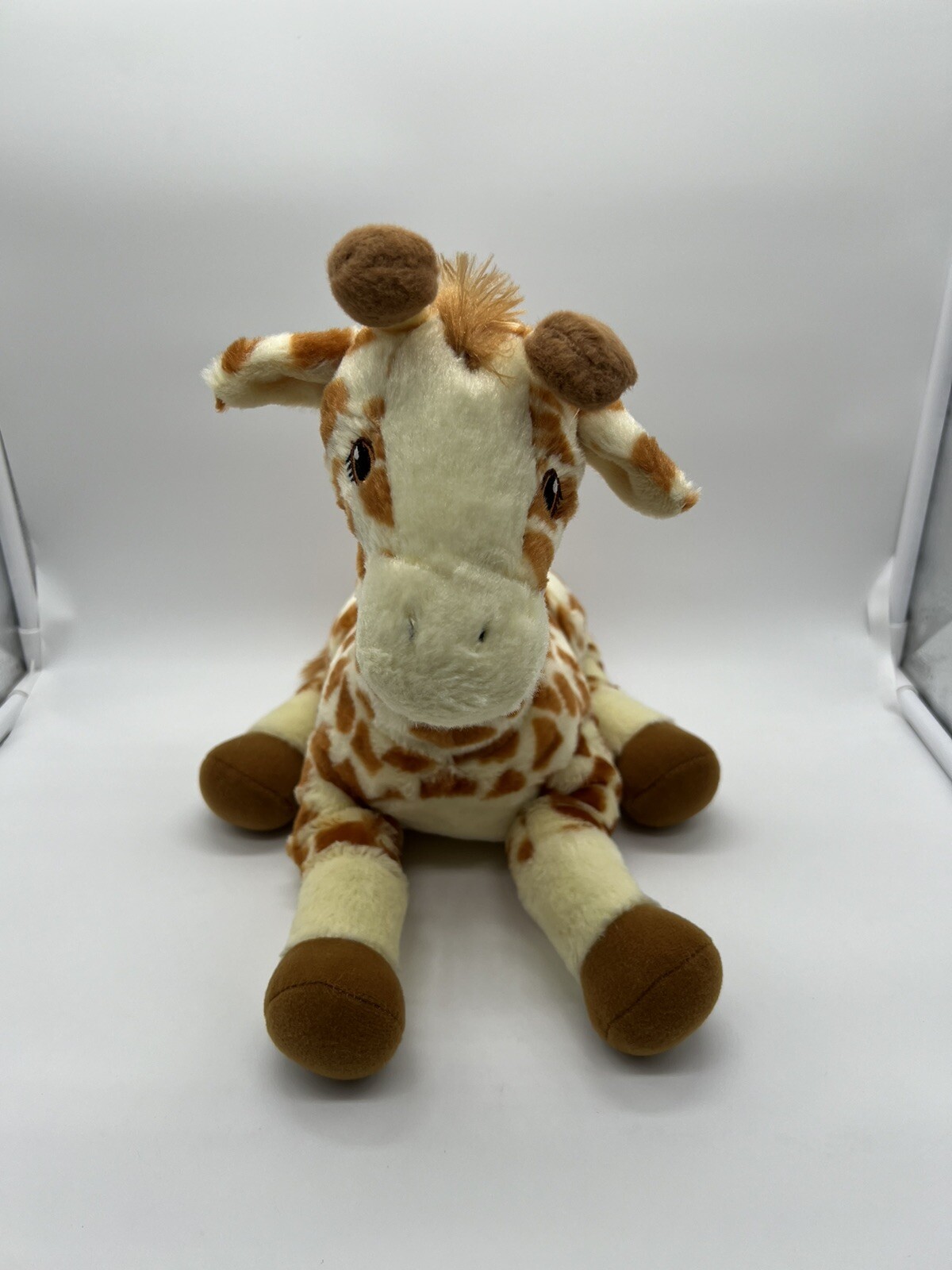 Kohls Cares Plush Giraffe Seated Nancy Tillman Collection Stuffed Animal 11”