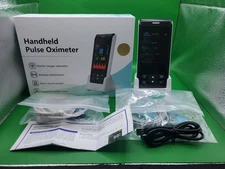 Handheld Pulse Oximeter Fingertip Wireless Transmission Monitor Rechargeable 