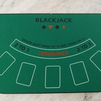 Black Jack Board, Black Jack Tisch von Flying Tiger Copenhagen 