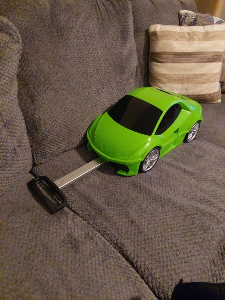 绿色兰博基尼幼儿行李箱 - 时尚耐用 — 第 2/4 张图片