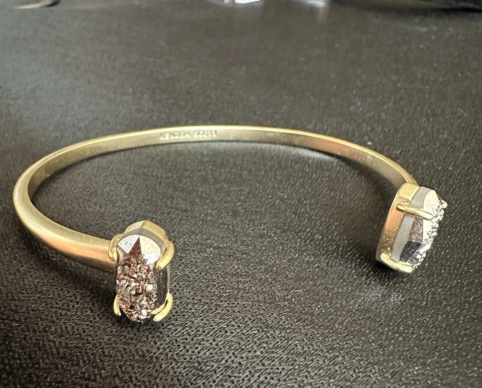 Brazalete abierto Kendra Scott Druzy/oro mate Foto 4 de 4