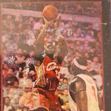 Topps LeBron James Cleveland Cavaliers #23 Base Set NBA Basketball Card