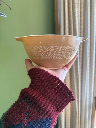 PYREX Woodland Cinderella Mixing Bowl #441 2.5 Quart Woodland Brown Vintage