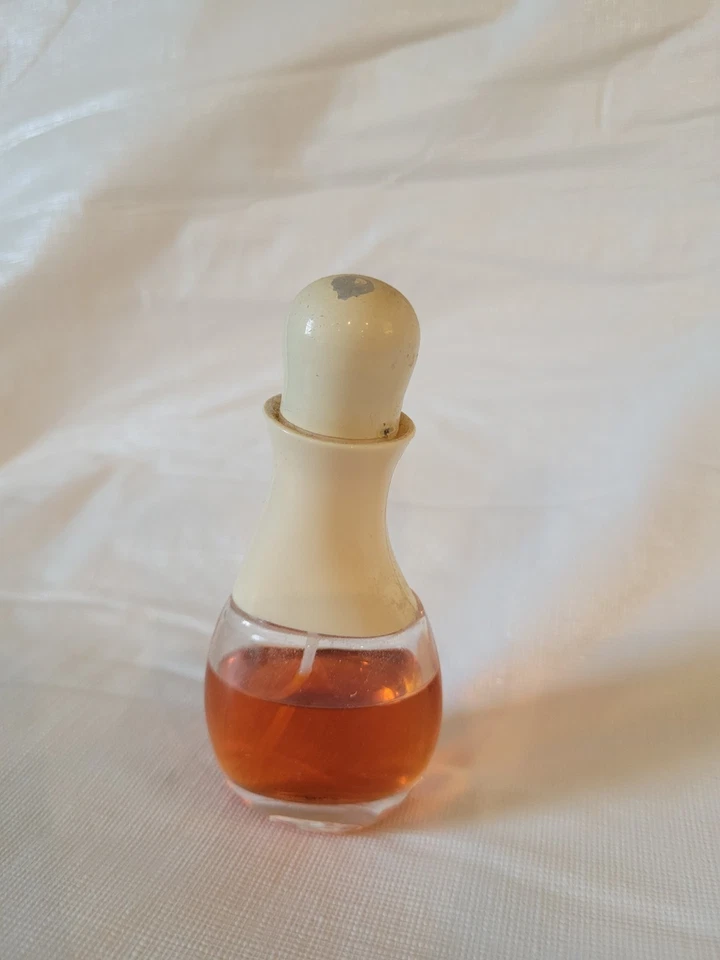 Perfume Halston Pure Foto 2 de 4