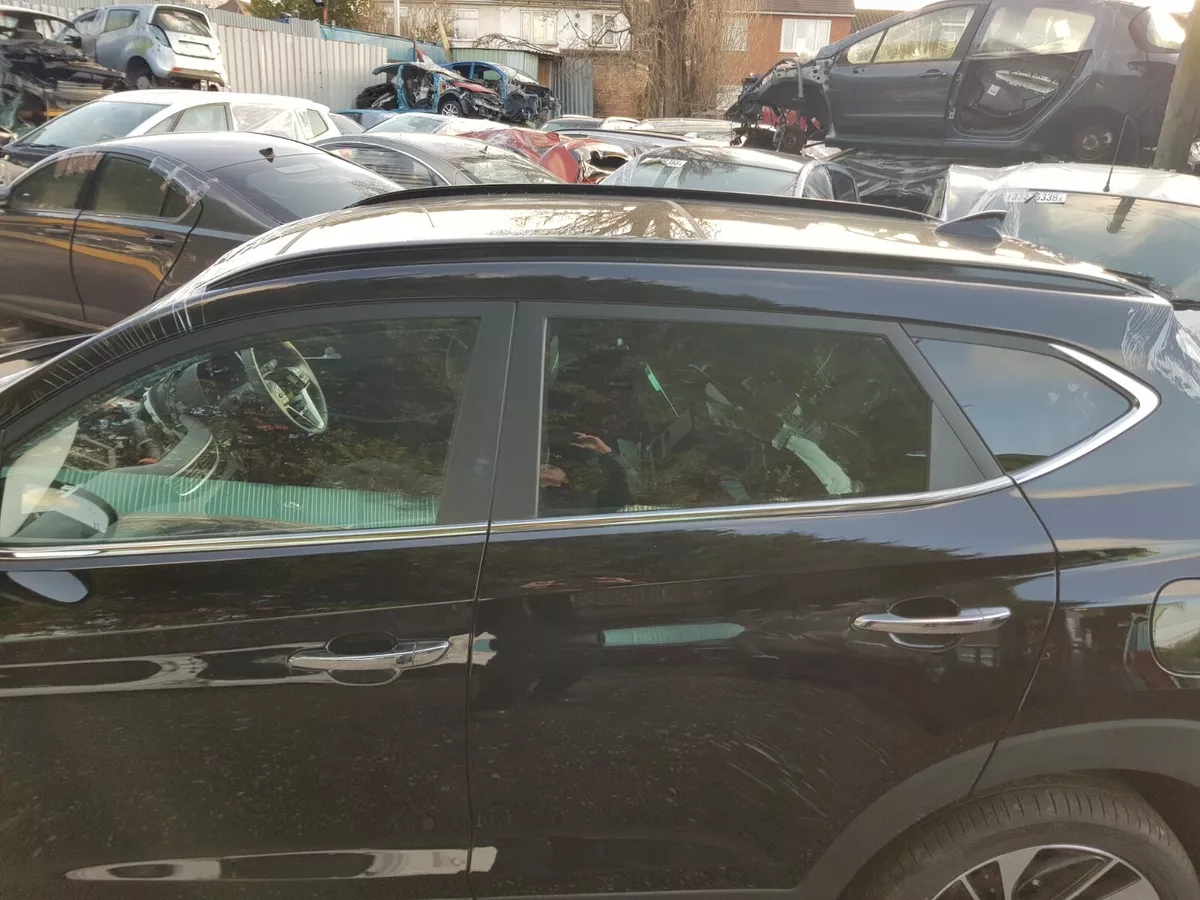 2019 HYUNDAI TUCSON PASSENGER SIDE LEFT ROOF RAIL RACK BAR BLACK CHROME