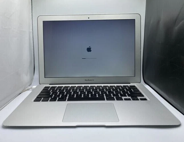 Apple MacBook Air MC503LL/A Core 2 Duo SL9400 1.86GHz 2GB RAM 128GB SSD - C Grad - Image 4 of 4