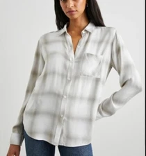 NWT Rails Hunter shirt DOVE PEARL Top  long sleeves Rayon