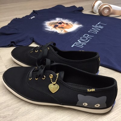 taylor swift sneaky cat keds