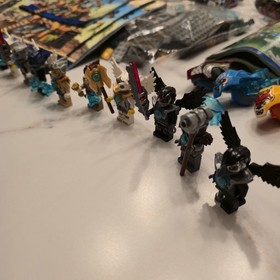 Huge Lot Of LEGO Chima Minifigures & Builds &ndash; Read Description For Details