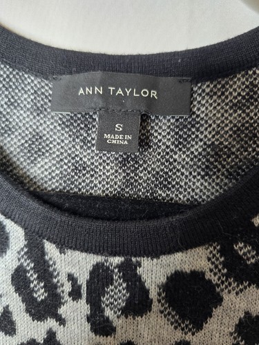Ann Taylor Sweater Vest Leopard Pattern Black Grey Wool Blend Animal Print Sz S - Picture 3 of 5