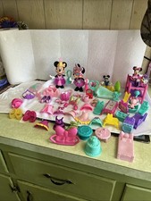 Minnie Mouse lot