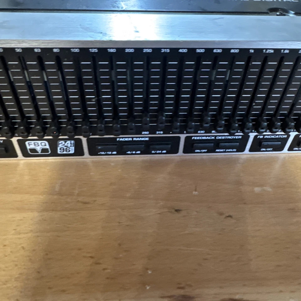Behringer DEQ1024 2-Channel 31-Band Graphic EQ with Feedback Suppression - Image 3 of 4