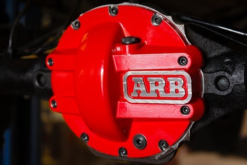 ARB Differential Cover for Chrysler 8.25" Axles - Red, Heavy Duty Protection - Picture 6 of 8