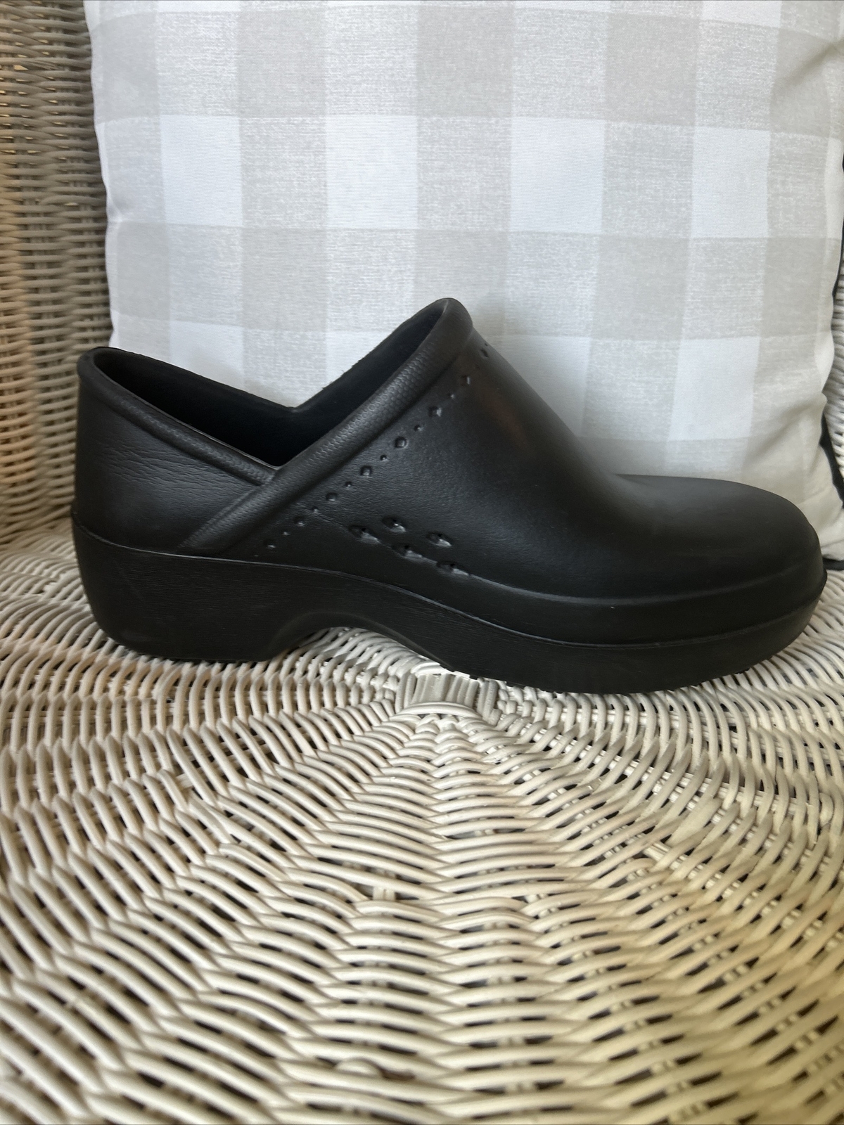 Shoes For Crews Clogs Women’s 10 Slip On Comfort Black Slip Oil