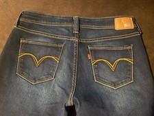 Levi's Demi Curve Skinny Jeans Women's Size 28 Low Rise Dark Wash Blue. Stretch