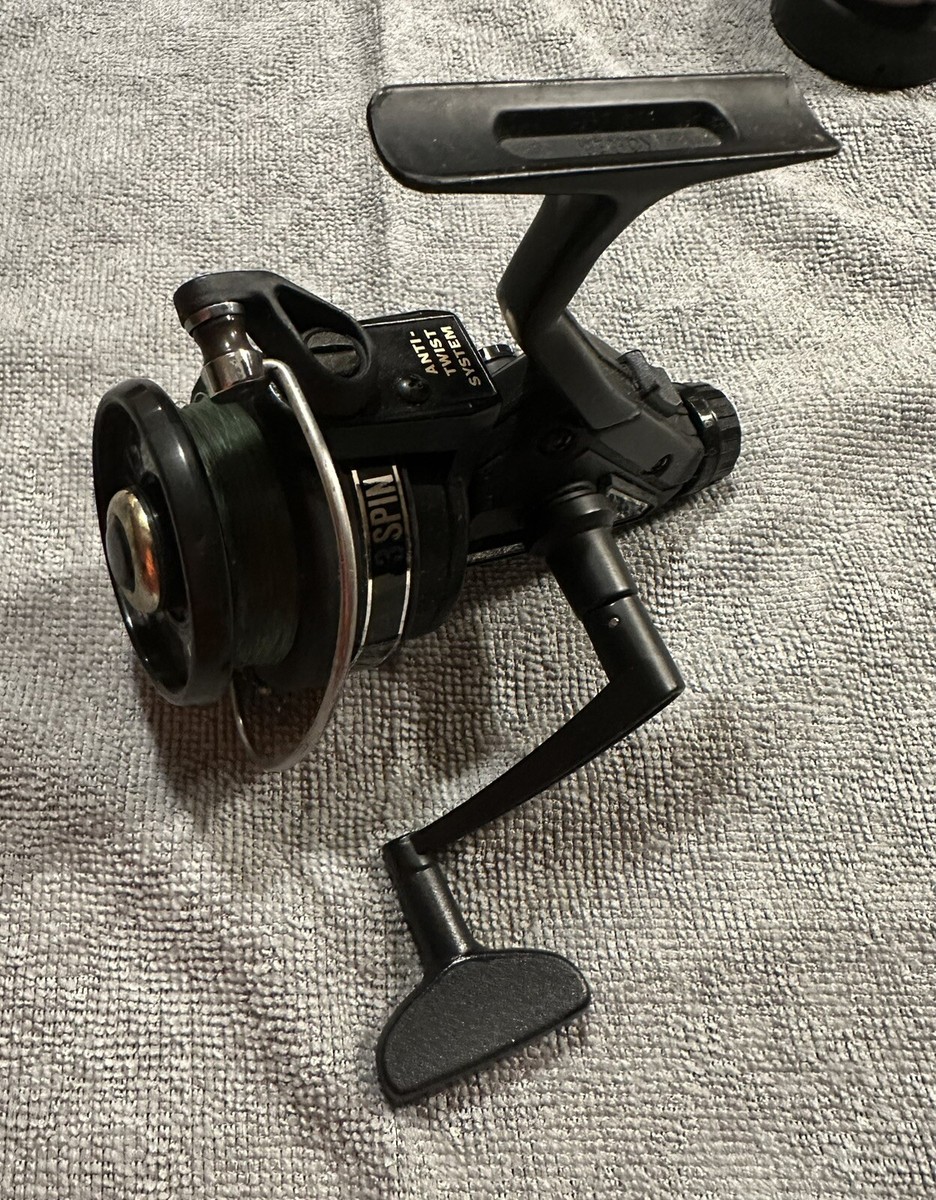 Vintage ORVIS 3 SPIN Spinning Reel with an Extra Spool Great