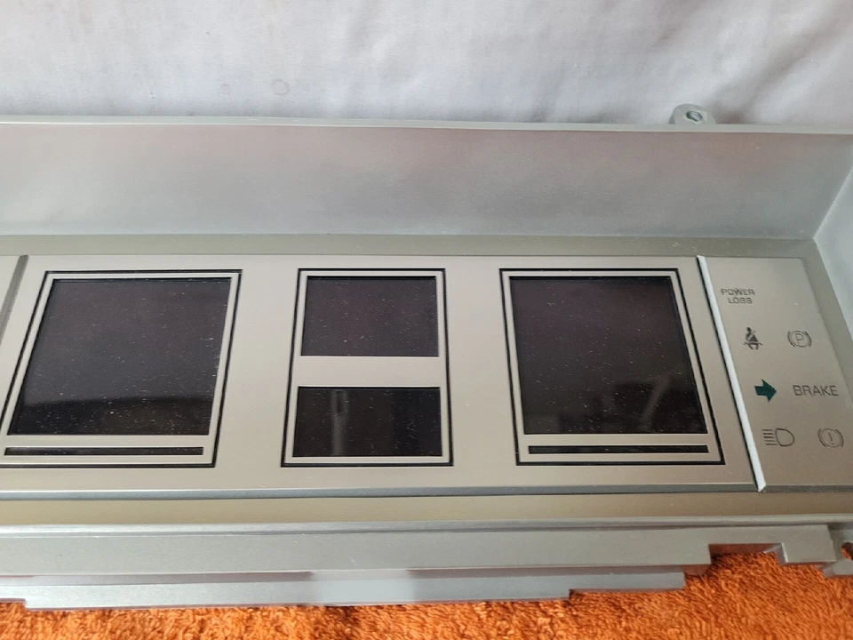 A21•Máscara de colección Chrysler Exchange Cluster~Traveler NOS #4233610 Foto 4 de 4