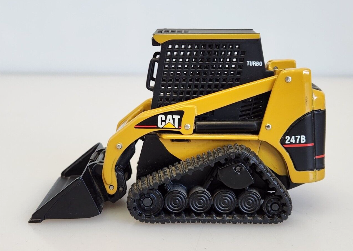 CT200H　CAT 320 1/50 （新品未開封） Norscot CAT 247B Multi-Terrain Loader Skid Steer 1/32 Die-Cast