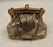 Vintage WHITING DAVIS Small Gold Mesh Evening Bag Purse Kiss Lock Close Chain