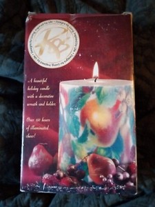 Vintage ENESCO Designs For Living Holiday Candles W/Wreath Rings & Stand