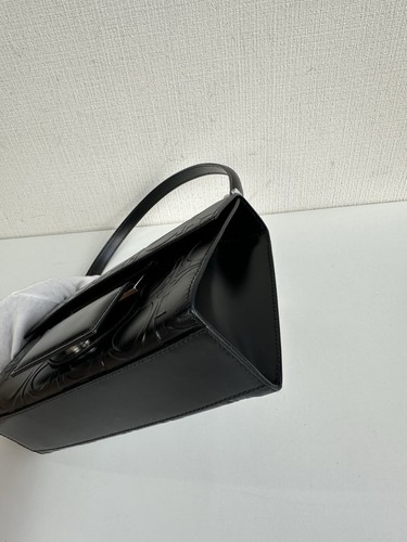 Salvatore Ferragamo Leather Gancini Handbag Black - Picture 9 of 22