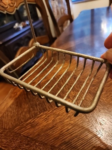 Vintage Wire Metal Soap Holder Dish Basket Claw Foot Tub - Picture 11 of 11