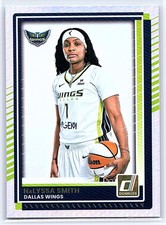 2025 Donruss WNBA #48 NaLyssa Smith Holo