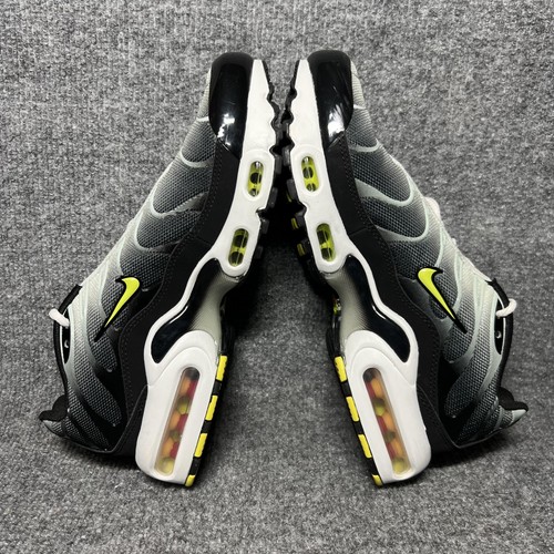Nike Air Max Plus Black Bright Cactus Sneakers CD0609 022 GS Size 6Y Women's 7.5 - Picture 6 of 9