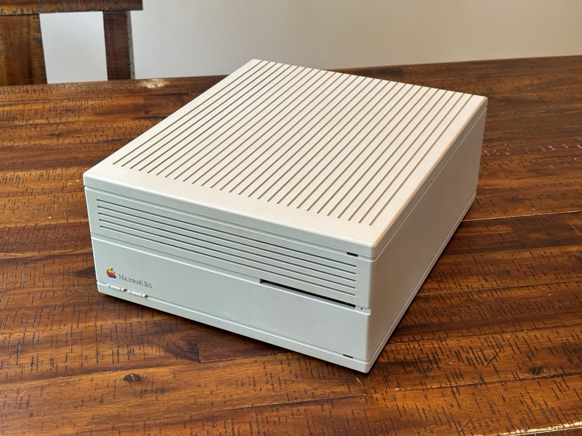 Apple Macintosh IIci - Restored & Recapped, Cache Card, 68MB RAM