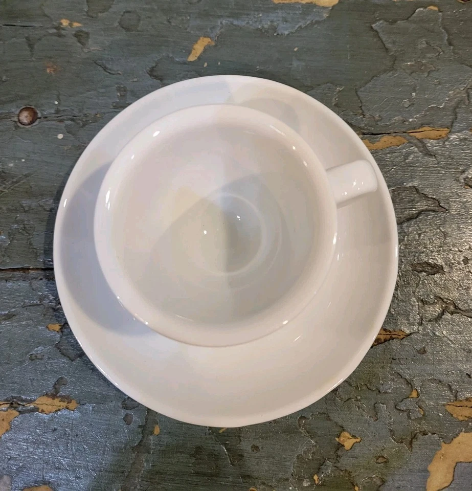 Cuisinox Signature Series conjunto de 4 xícaras e pires para café expresso, porcelana branca - Imagem 2 de 4