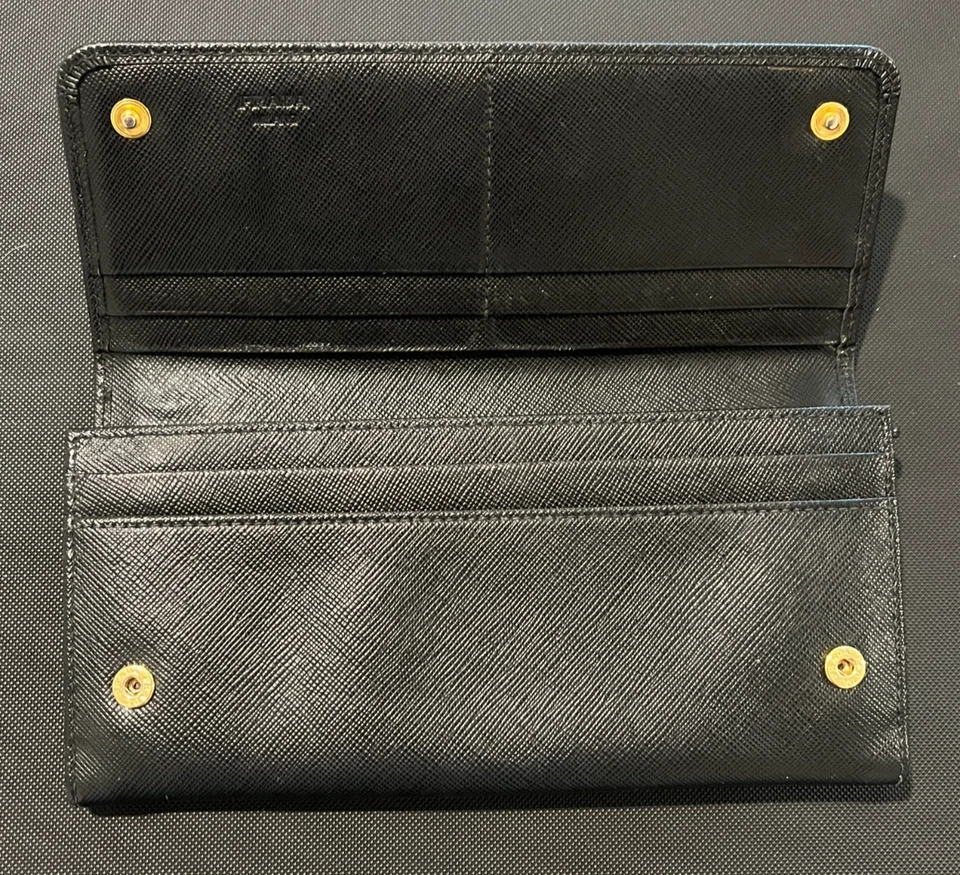DEFECTUOSA Auténtica Cartera Larga Prada Grande Saffiano Cuero Negro con Fla G2U Foto 4 de 4