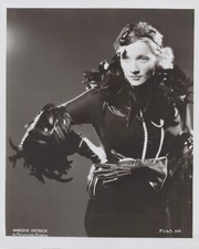 Marlene Dietrich (1950s) ❤ Hollywood Beauty - Stylish Paramount Photo K 411