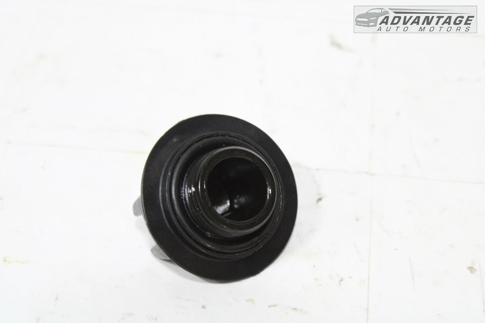 Nissan Rogue Sport SV 2017-2021 2,0 L I4 motor gasolina tapa de llenado de aceite OEM Foto 3 de 4