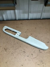 07 08 09 Chevy Tahoe Yukon Suburban Silverado RH Front Door Handle Pull Interior