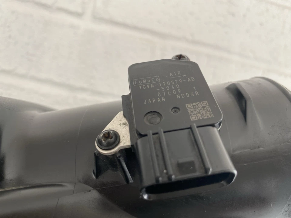 Коробка очистителя правого воздухозаборника фильтра 10-13 Land Rover L319 L320 LR4 5,0 л изготовитель оборудования - Изображение 2 из 4