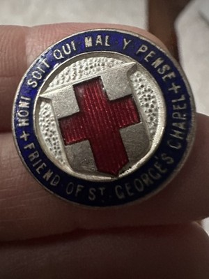 Freunde der St. Georgskapelle Anstecknadel Anstecker. Honi soit qui mal y pense
