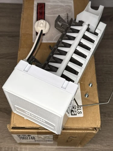 Sub-Zero Ice Maker Assembly OEM Part 7002748 NEW Open Box