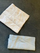 Brand New In Bed Linen 4 Napkin Set (2 x Peach, 2 x Grey)