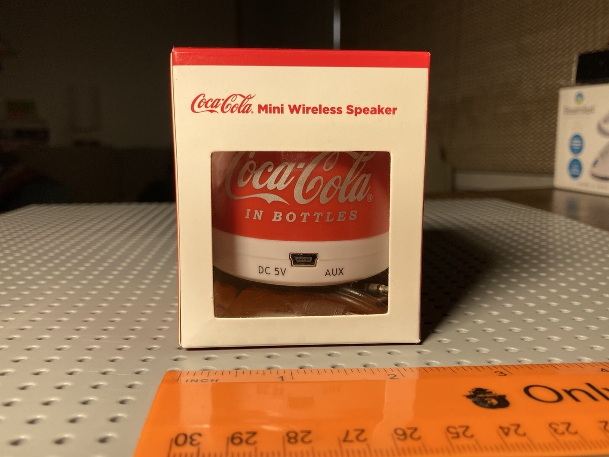 Coca-Cola speaker(非売品) Coca-Cola Can Bluetooth Speaker. New in original packaging