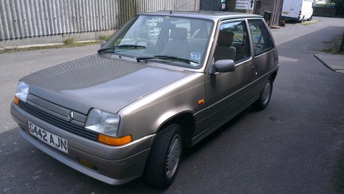 RENAULT 5 MONACO AUTO BEIGE 1990 LEATHER INTERIOR 61000 GENUINE MILES FROM NEW - Picture 3 of 12