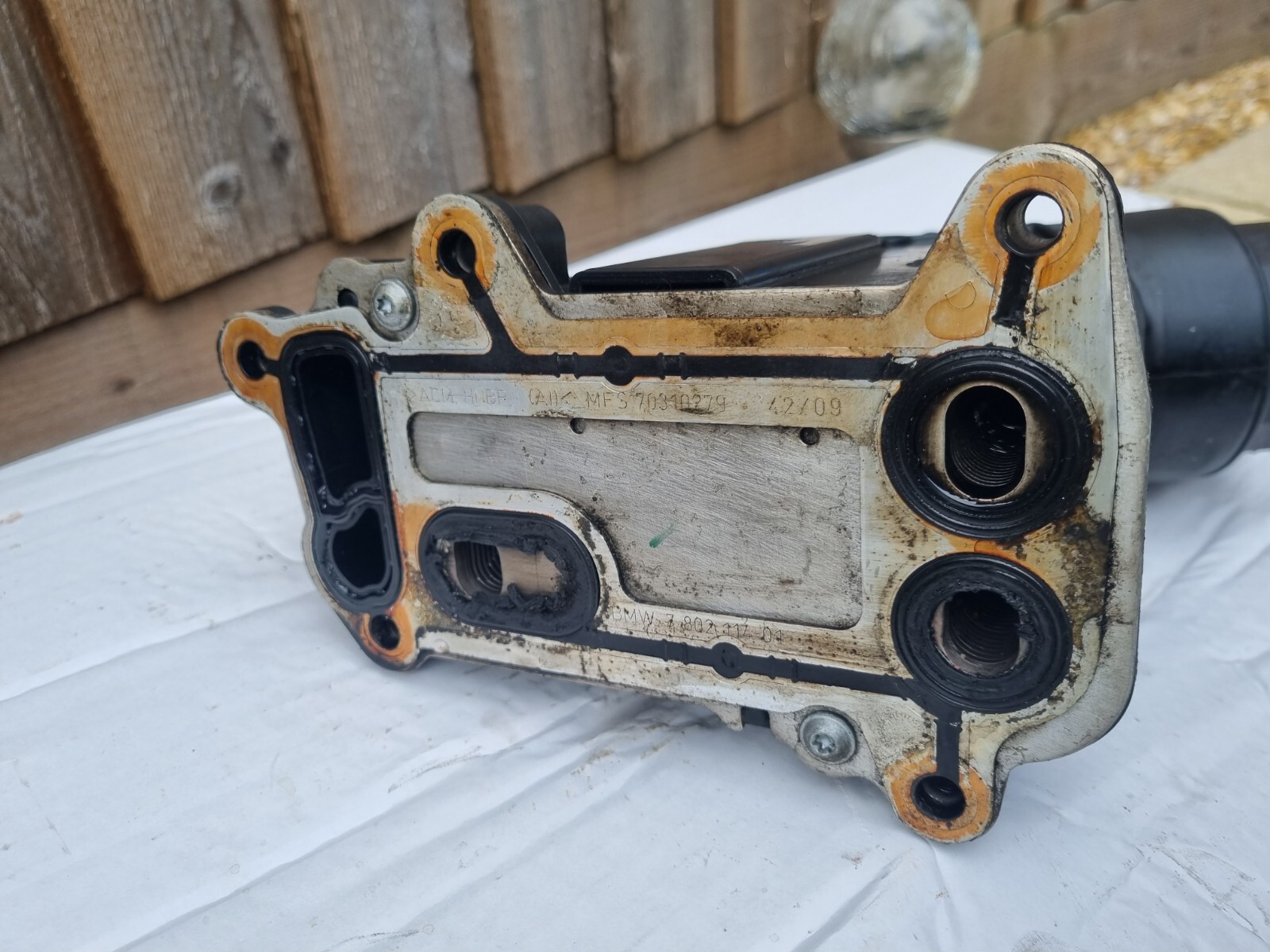 2010 BMW 1 SERIES 120D E84 DIESEL OIL FILTER HOUSING 70346292 eBay