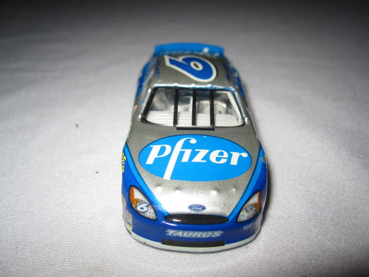Mark Martin #6 Pfizer Ford Taurus Hot Wheels NASCAR Diecast Car 1:64 | eBay