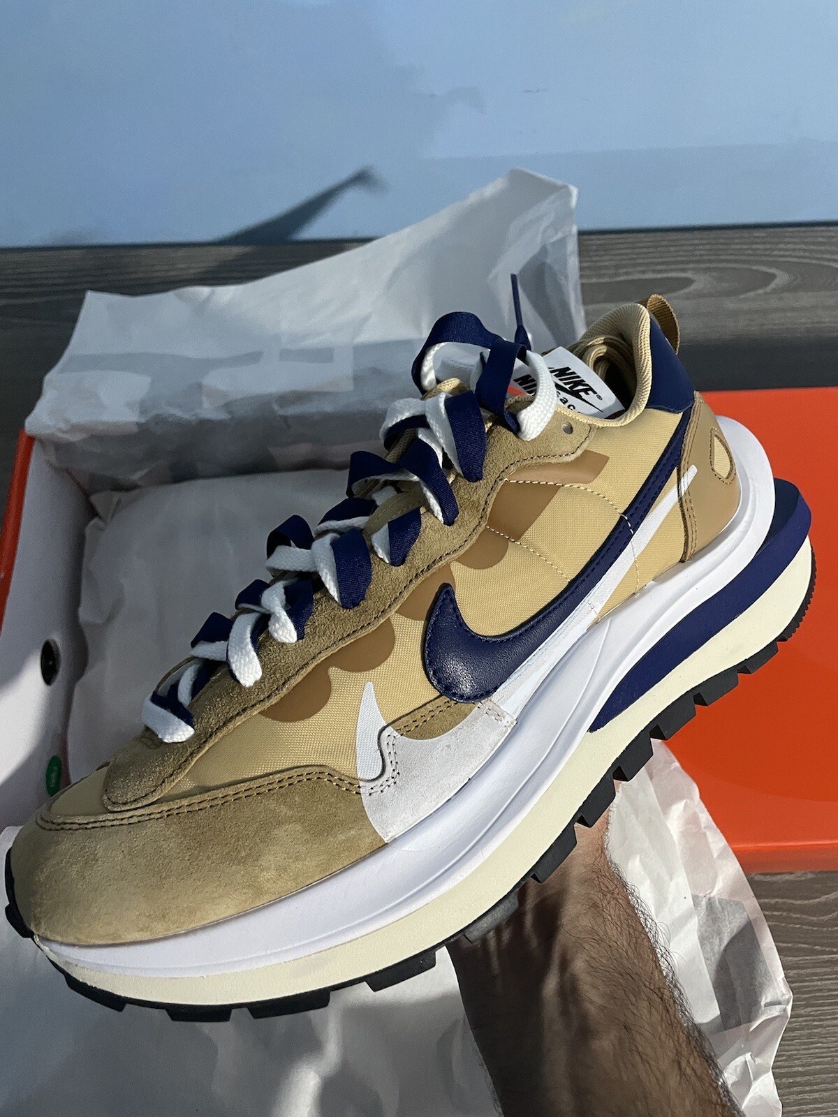 SACAI X NIKE Nike x Sacai Vaporwaffle Sesame Blue Void Tan Navy UK 9.5 US 10.5 nuove di zecca