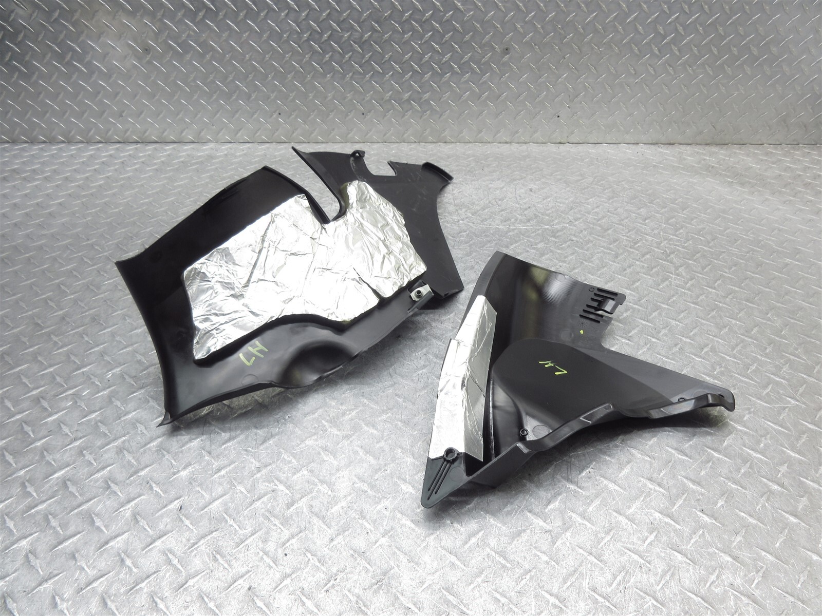 08-12 Can-Am Spyder RS Left Fairing Inner Heat Deflector 705006981  