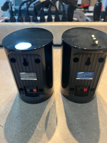 PS-JS1-1 Samsung Rear Surround Speakers w/ Cables TESTED - Picture 2 of 4