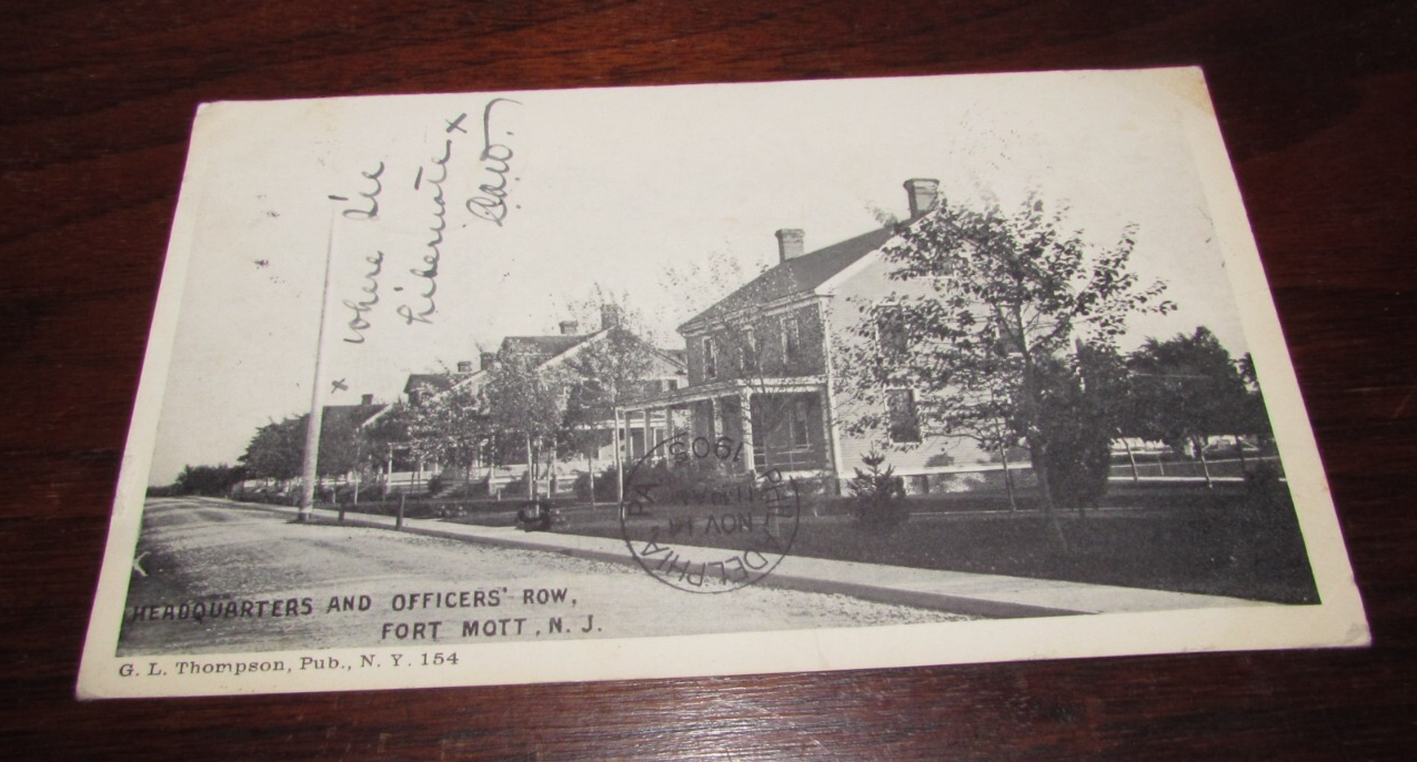 Cartolina antica 1905 Fort Mott NJ New Jersey quartier generale fila ufficiali RPPC